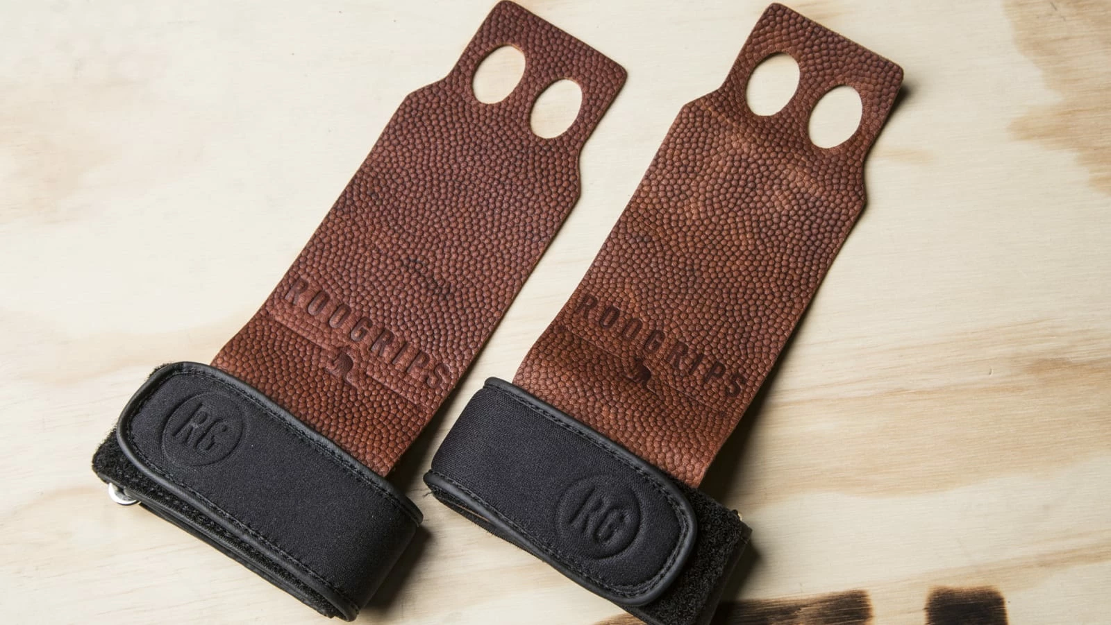 RooGrips 2 Hole Hand Grips - Pebble Grain